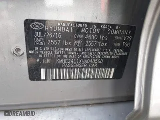 2017 Hyundai Sonata Hybrid SE with VIN KMHE24L1XHA048568, listed as a IAAI auction lot 40906982 with 119,801 mi miles. Bid and sale history available at carsss.com. Image 9.
