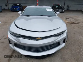 2017 Chevrolet Camaro 1LT z VIN 1G1FB1RXXH0142127, wystawiony jako IAAI lot #41731901 z przebiegiem 87 961 mil mil oraz . Historia ofert i sprzedaży dostępna na DreamBid. Obrazek 12.