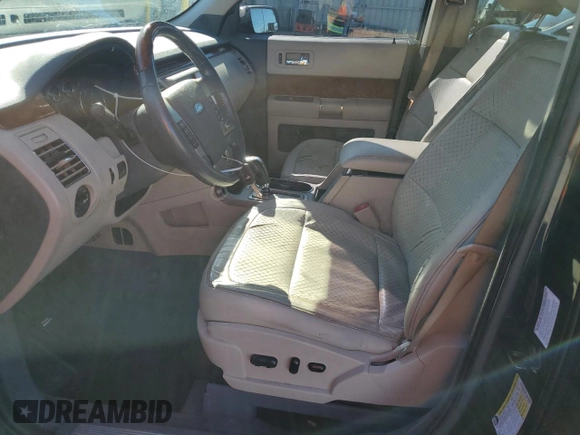 2009 Ford Flex Limited with VIN 2FMDK53C09BA18388, listed as a Copart auction lot 82188514 with 225,939 mi miles and Salvage Title. Bid and sale history available at carsss.com. Image 7.