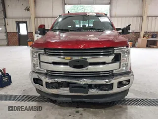 2019 Ford F-250 XL z VIN 1FT7W2BT4KEE02027, wystawiony jako IAAI lot #42189635 z przebiegiem 26 276 mil mil oraz . Historia ofert i sprzedaży dostępna na DreamBid. Obrazek 12.