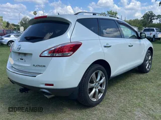 2014 Nissan Murano LE z VIN JN8AZ1MU3EW404562, wystawiony jako Copart lot #58057755 z przebiegiem 56 948 mil mil oraz Szkoda całkowita • Salvage title. Historia ofert i sprzedaży dostępna na DreamBid. Obrazek 4.
