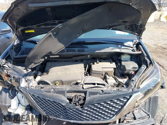 2015 Toyota Sienna SE with VIN 5TDXK3DC4FS581586, listed as a IAAI auction lot 41893274 with 263,577 mi miles. Bid and sale history available at carsss.com. Image 10.