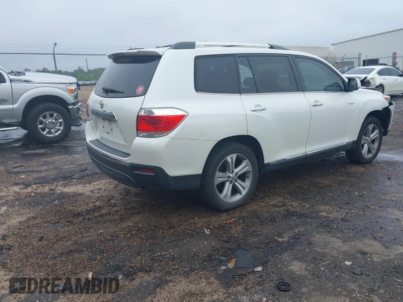 2012 Toyota Highlander Limited с VIN 5TDYK3EHXCS065369, выставлен на аукционе IAAI как лот 42103122 с пробегом 174 310 миль миль и . История ставок и продаж доступна на DreamBid. Изображение 4.