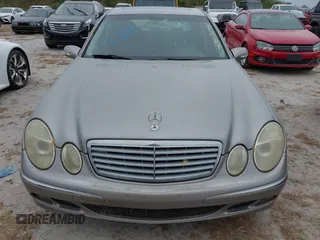2006 Mercedes-Benz E-Class 3.5L with VIN WDBUF56J16A795803, listed as a IAAI auction lot 40613021 with 1 mi miles. Bid and sale history available at carsss.com. Image 12.