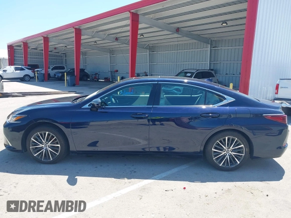 2024 Lexus ES with VIN 58ADZ1B10RU162823, listed as a IAAI auction lot 41951967 with 9,274 mi miles. Bid and sale history available at carsss.com. Image 14.