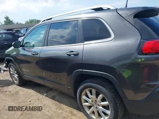2017 Jeep Cherokee Limited z VIN 1C4PJMDB5HW608720, wystawiony jako IAAI lot #42615864 z przebiegiem 99 871 mil mil oraz . Historia ofert i sprzedaży dostępna na DreamBid. Obrazek 15.