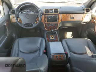 1998 Mercedes-Benz M 320/430/500 z VIN 4JGAB54E9WA012082, wystawiony jako Copart lot #55592125 z przebiegiem 77 350 mil mil oraz Szkoda całkowita • Salvage title. Historia ofert i sprzedaży dostępna na DreamBid. Obrazek 8.