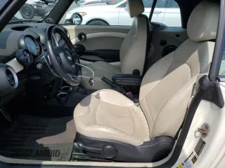 2012 MINI Convertible S с VIN WMWZP3C57CT249682, выставлен на аукционе Copart как лот 60535295 с пробегом 135 298 миль миль и Чистый • Clean title. История ставок и продаж доступна на DreamBid. Изображение 7.