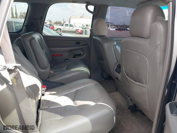 2005 Chevrolet Tahoe Z71 with VIN 1GNEC13T95R192599, listed as a IAAI auction lot 41955397 with 179,292 mi miles. Bid and sale history available at carsss.com. Image 8.