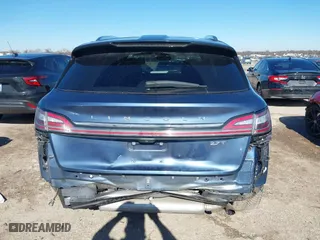 2019 Lincoln Nautilus Reserve with VIN 2LMPJ6LP3KBL51283, listed as a IAAI auction lot 41204810 with 91,184 mi miles. Bid and sale history available at carsss.com. Image 17.
