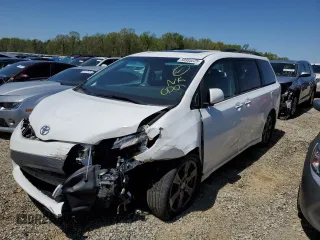 2017 Toyota Sienna SE with VIN 5TDXZ3DC0HS885822, listed as a Copart auction lot 50955225 with 70,079 mi miles and Salvage Title. Bid and sale history available at DreamBid. Image 1.