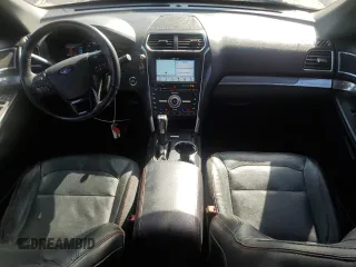 2017 Ford Explorer Sport z VIN 1FM5K8GT8HGC84619, wystawiony jako Copart lot #52810845 z przebiegiem 68 225 mil mil oraz Szkoda całkowita • Salvage title. Historia ofert i sprzedaży dostępna na DreamBid. Obrazek 8.