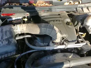 2010 Dodge 1500 ST z VIN 1D7RV1CT5AS127732, wystawiony jako Copart lot #83268904 z przebiegiem 172 999 mil mil oraz Szkoda całkowita • Salvage title. Historia ofert i sprzedaży dostępna na DreamBid. Obrazek 15.