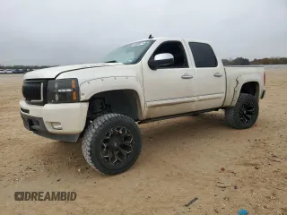 2011 Chevrolet Silverado 1500 LT with VIN 3GCPCSE00BG405302, listed as a Copart auction lot 84955574 with 155,856 mi miles and Salvage Title. Bid and sale history available at DreamBid. Image 1.