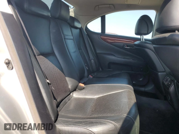 2012 Lexus LS 460 с VIN JTHCL5EFXC5014542, выставлен на аукционе Copart как лот 61530695 с пробегом 159 811 миль миль и Списание • Salvage title. История ставок и продаж доступна на DreamBid. Изображение 10.