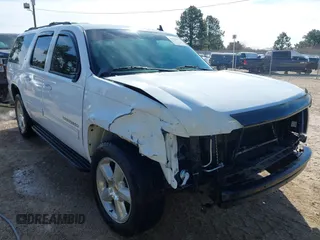 2011 Chevrolet Suburban LT with VIN 1GNSCJE00BR218380, listed as a IAAI auction lot 41628402 with 133,394 mi miles. Bid and sale history available at carsss.com. Image 6.