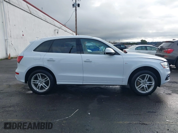 2015 Audi Q5 Premium Plus with VIN WA1DGAFPXFA043040, listed as a IAAI auction lot 41773280 with 103,168 mi miles. Bid and sale history available at carsss.com. Image 13.