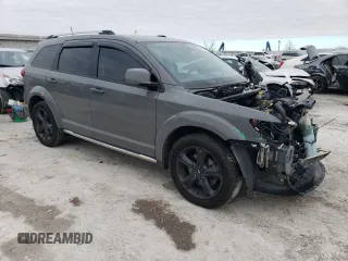 2019 Dodge Journey Crossroad with VIN 3C4PDCGB6KT798800, listed as a Copart auction lot 84019344 with 90,638 mi miles and Salvage Title. Bid and sale history available at DreamBid. Image 4.
