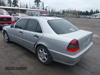 2000 Mercedes-Benz C 230 Kompressor with VIN WDBHA24G3YA833329, listed as a IAAI auction lot 41921683 with 109,436 mi miles and . Bid and sale history available at carsss.com. Image 3.