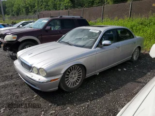 2006 Jaguar XJ Vanden Plas z VIN SAJWA82B46SG49807, wystawiony jako Copart lot #58930685 z przebiegiem 116 710 mil mil oraz Szkoda całkowita • Salvage title. Historia ofert i sprzedaży dostępna na DreamBid. Obrazek 1.