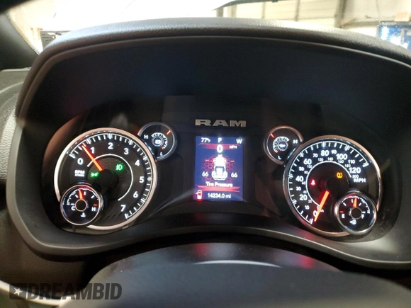 2024 Ram 2500 Big Horn with VIN 3C6UR5DJ1RG406070, listed as a Copart auction lot 62841435 with 14,234 mi miles and Clean title. Bid and sale history available at DreamBid. Image 9.
