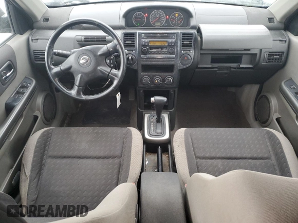 2006 Nissan X-Trail XE z VIN JN8BT08V76W212159, wystawiony jako Copart lot #86215994 z przebiegiem 230 211 mil mil oraz Szkody całkowita. Historia ofert i sprzedaży dostępna na DreamBid. Obrazek 8.