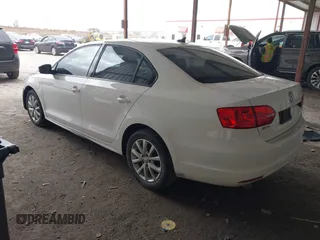 2012 Volkswagen Jetta SE с VIN 3VWDX7AJ6CM016232, выставлен на аукционе IAAI как лот 41718838 с пробегом 190 177 миль миль и . История ставок и продаж доступна на DreamBid. Изображение 3.