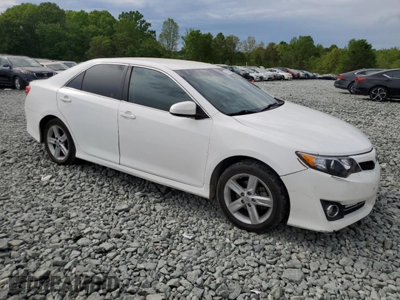 2014 Toyota Camry L with VIN 4T1BF1FK6EU456862, listed as a Copart auction lot 54142365 with 206,528 mi miles and Salvage Title. Bid and sale history available at DreamBid. Image 4.