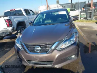 2017 Nissan Altima 2.5 SV with VIN 1N4AL3AP1HC188360, listed as a IAAI auction lot 41432809 with 72,182 mi miles. Bid and sale history available at carsss.com. Image 12.