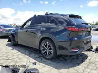 2025 Mazda CX-70 Premium Plus с VIN JM3KJEHA3S1113266, выставлен на аукционе Copart как лот 56539755 с пробегом 6 543 миль миль и Списание • Salvage title. История ставок и продаж доступна на DreamBid. Изображение 2.
