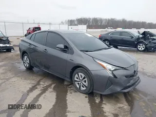 2018 Toyota Prius Two with VIN JTDKARFU1J3545368, listed as a IAAI auction lot 41510475 with 152,233 mi miles. Bid and sale history available at carsss.com. Image 1.