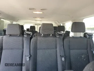 2018 Ford Transit Passenger XL z VIN 1FBZX2YM8JKA97299, wystawiony jako Copart lot #53553115 z przebiegiem 101 532 mil mil oraz Szkoda całkowita • Salvage title. Historia ofert i sprzedaży dostępna na DreamBid. Obrazek 10.