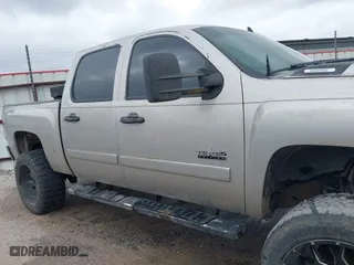 2007 Chevrolet Silverado 1500 LT w/1LT with VIN 3GCEK13C07G528221, listed as a IAAI auction lot 41510443 with 278,864 mi miles. Bid and sale history available at carsss.com. Image 13.