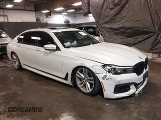 2019 BMW 7 Series 740i xDrive with VIN WBA7E4C59KGV70391, listed as a IAAI auction lot 41531991 with 70,017 mi miles and . Bid and sale history available at carsss.com. Image 1.