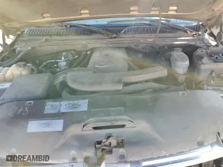 2003 Chevrolet Tahoe LS with VIN 1GNEC13V63R130396, listed as a Copart auction lot 86105634 with 266,238 mi miles and Salvage Title. Bid and sale history available at carsss.com. Image 14.