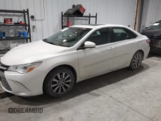 2016 Toyota Camry XSE with VIN 4T1BK1FK0GU570869, listed as a IAAI auction lot 41316617 with 71,425 mi miles. Bid and sale history available at carsss.com. Image 2.