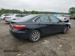 2015 Toyota Camry XLE z VIN 4T1BF1FK3FU939355, wystawiony jako Copart lot #56998335 z przebiegiem 108 689 mil mil oraz Szkoda całkowita • Salvage title. Historia ofert i sprzedaży dostępna na DreamBid. Obrazek 3.