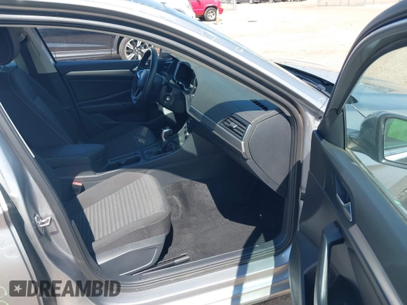 2024 Volkswagen Jetta S with VIN 3VW5M7BU8RM081548, listed as a IAAI auction lot 42703138 with 31,686 mi miles and . Bid and sale history available at DreamBid. Image 5.