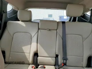 2017 Hyundai Santa Fe 2.4L z VIN 5XYZU3LB4HG401163, wystawiony jako Copart lot #57504375 z przebiegiem 84 964 mil mil oraz Szkoda całkowita • Salvage title. Historia ofert i sprzedaży dostępna na DreamBid. Obrazek 10.