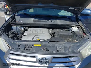 2013 Toyota Highlander with VIN 5TDBK3EH5DS186463, listed as a IAAI auction lot 41754744 with 251,850 mi miles. Bid and sale history available at carsss.com. Image 10.