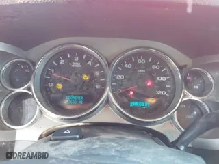 2007 Chevrolet Silverado 1500 LTZ with VIN 2GCEK19J871708240, listed as a IAAI auction lot 41813688 with 193,633 mi miles. Bid and sale history available at carsss.com. Image 7.