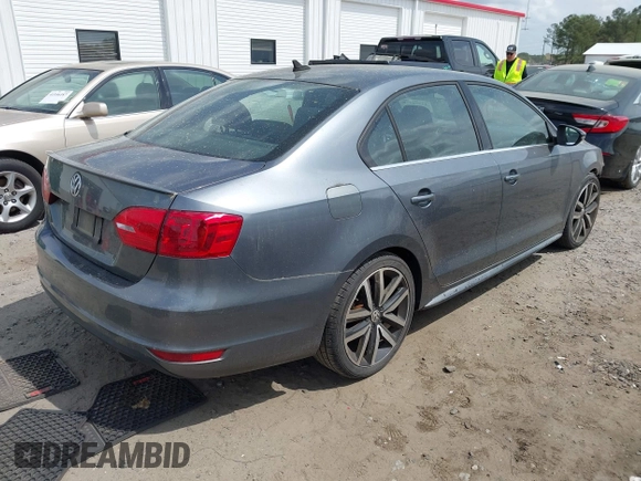 2013 Volkswagen Jetta GLI Autobahn с VIN 3VW467AJ6DM362463, выставлен на аукционе IAAI как лот 41956278 с пробегом 123 293 миль миль и . История ставок и продаж доступна на DreamBid. Изображение 4.