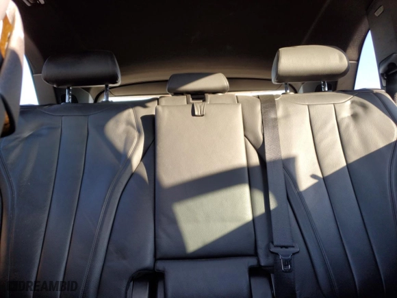 2014 BMW X5 xDrive50i with VIN 5UXKR6C5XE0J72048, listed as a Copart auction lot 80451304 with 121,981 mi miles and Salvage Title. Bid and sale history available at carsss.com. Image 10.