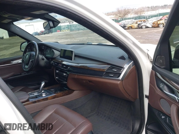 2017 BMW X5 xDrive35i with VIN 5UXKR0C3XH0X82080, listed as a IAAI auction lot 41820700 with 126,235 mi miles. Bid and sale history available at carsss.com. Image 5.