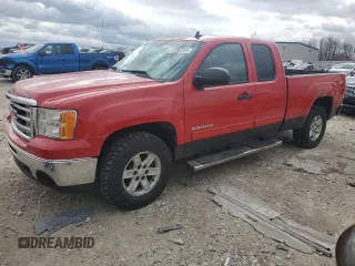 2010 GMC Sierra 1500 SLE z VIN 1GTSKVE34AZ108492, wystawiony jako Copart lot #51962095 z przebiegiem 248 816 mil mil oraz Czysty tytuł • Clean title. Historia ofert i sprzedaży dostępna na DreamBid. Obrazek 1.