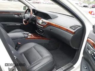 2013 Mercedes-Benz S 550 with VIN WDDNG9EB8DA527614, listed as a IAAI auction lot 42592337 with 71,423 mi miles and . Bid and sale history available at DreamBid. Image 5.