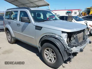 2011 Dodge Nitro SE z VIN 1D4PT2GK7BW541316, wystawiony jako IAAI lot #41817504 z przebiegiem 104 492 mil mil oraz . Historia ofert i sprzedaży dostępna na DreamBid. Obrazek 1.