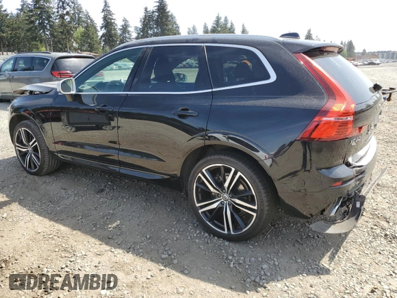 2018 Volvo XC60 R-Design z VIN YV4A22RM8J1000966, wystawiony jako Copart lot #56019245 z przebiegiem 69 195 mil mil oraz Szkoda całkowita • Salvage title. Historia ofert i sprzedaży dostępna na DreamBid. Obrazek 2.