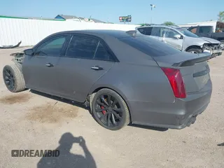 2018 Cadillac CTS-V z VIN 1G6A15S63J0101442, wystawiony jako IAAI lot #41964961 z przebiegiem 87 821 mil mil oraz . Historia ofert i sprzedaży dostępna na DreamBid. Obrazek 3.