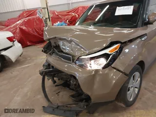 2015 Kia Soul with VIN KNDJN2A28F7124244, listed as a IAAI auction lot 41733327 with 109,852 mi miles. Bid and sale history available at carsss.com. Image 6.